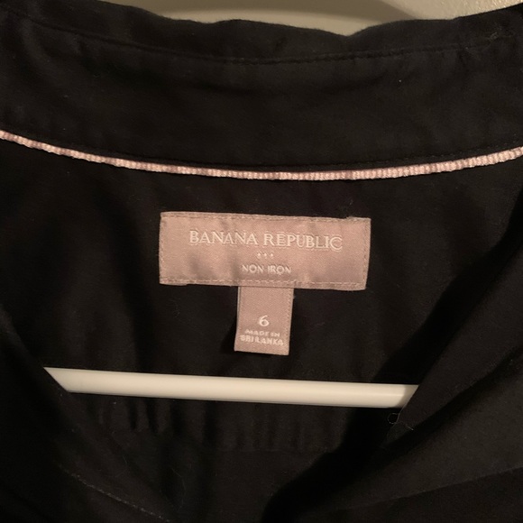 Banana Republic no iron black button up - Picture 3 of 3